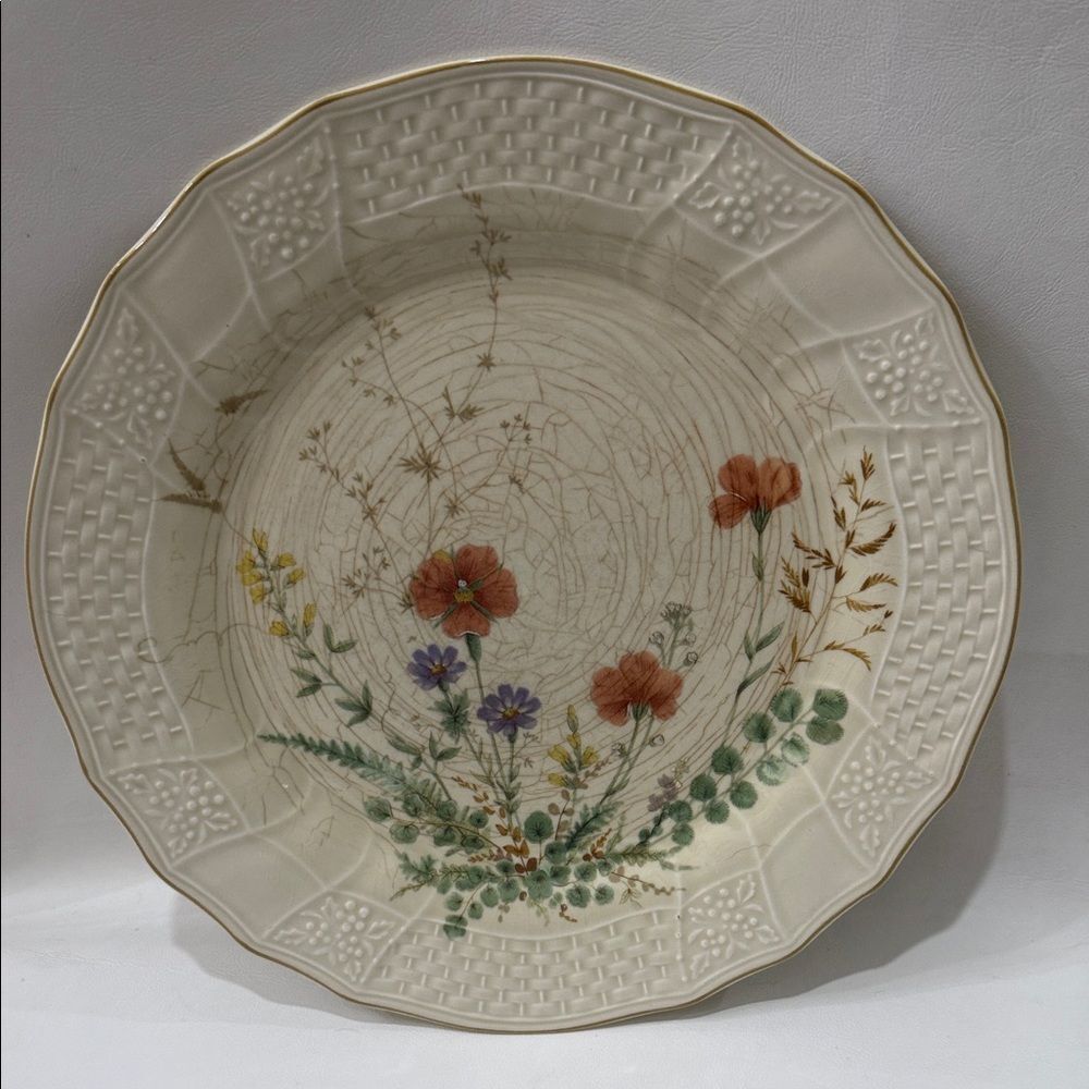 Mikasa Fine Ivory Margaux 11 Inch Dinner Chop Plate Floral Motif Gold Edge Japan